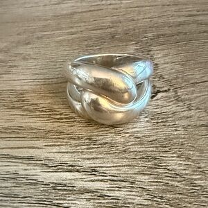 Elegant Silver Knot Ring